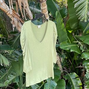 people of leisure, puff sleeve , deep V soft tea